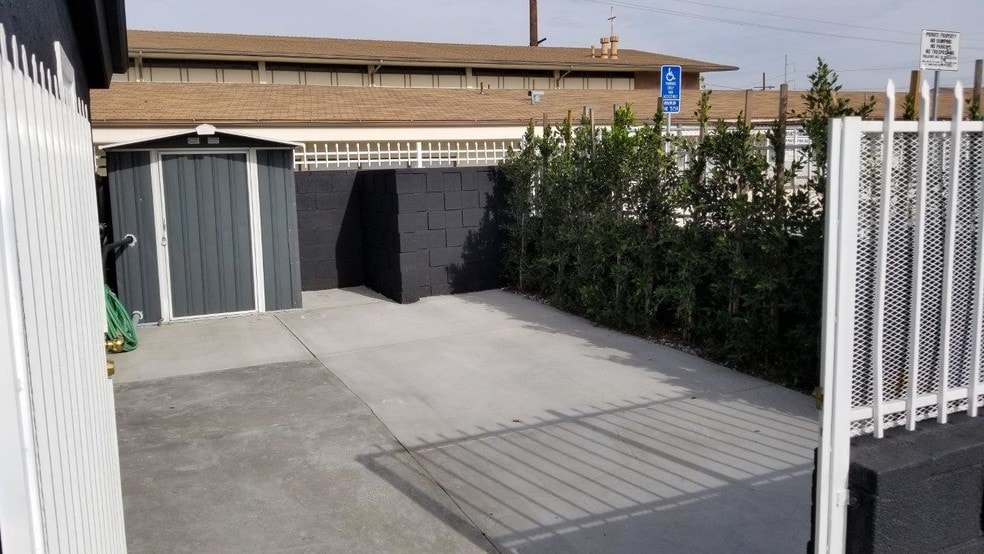 More Photos Of 12022 Inglewood Ave, Hawthorne Medical For Sale