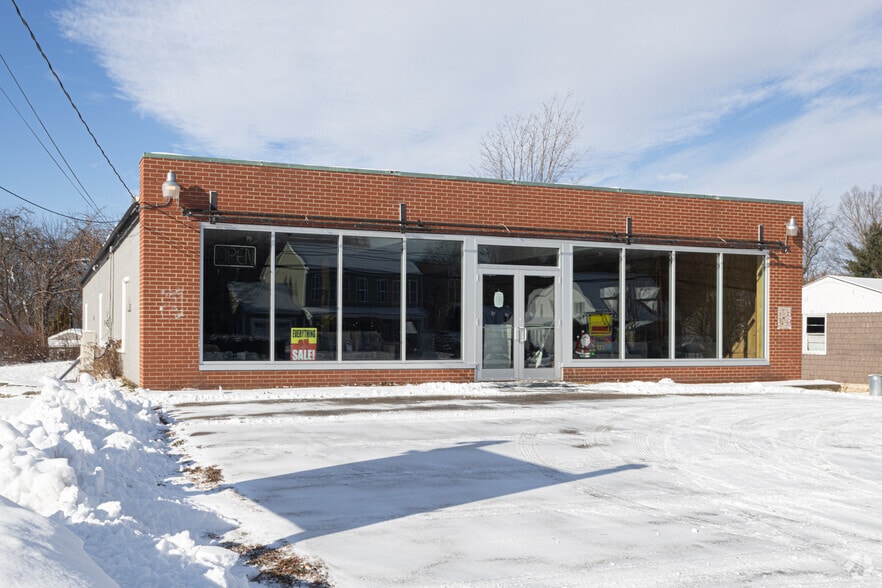 Primary Photo Of 143 State Rd, Kittery Freestanding For Sale