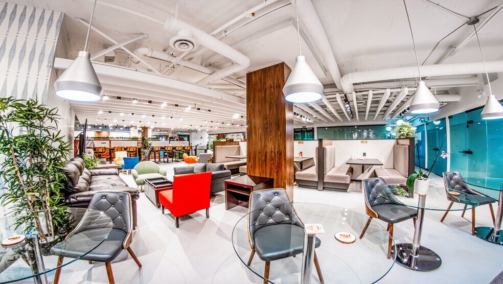 More Photos Of 252 W Esplanade, North Vancouver Coworking Space