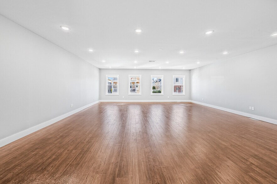 More Photos Of 24 S Washington Ave, Margate City Medical For Sale