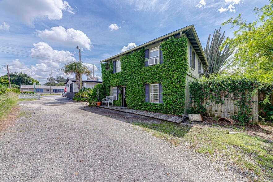 More Photos Of 4404 Edgewater Dr, Orlando Storefront Retail Residential For Sale