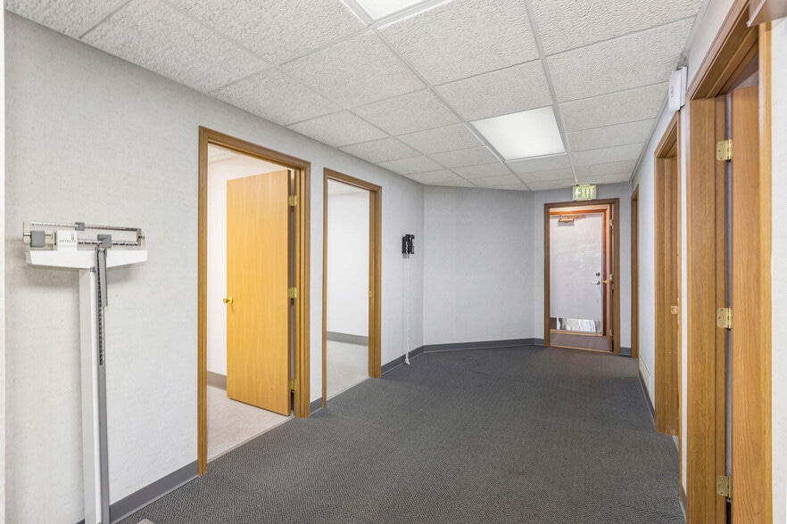 More Photos Of 5850 Boymel Dr, Fairfield Medical For Sale