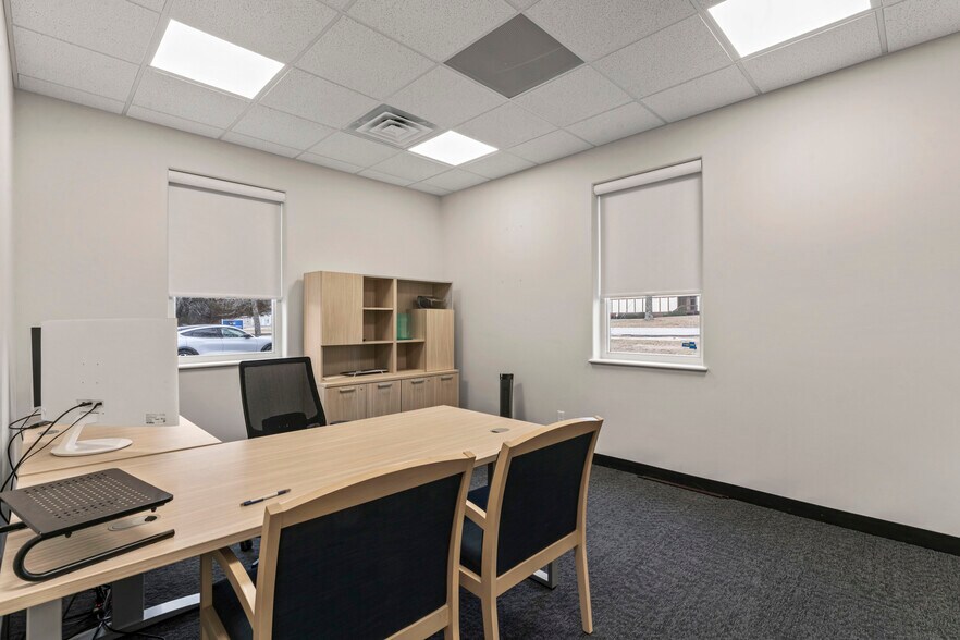 More Photos Of 4600 E Martha Truman Rd, Grandview Warehouse For Lease