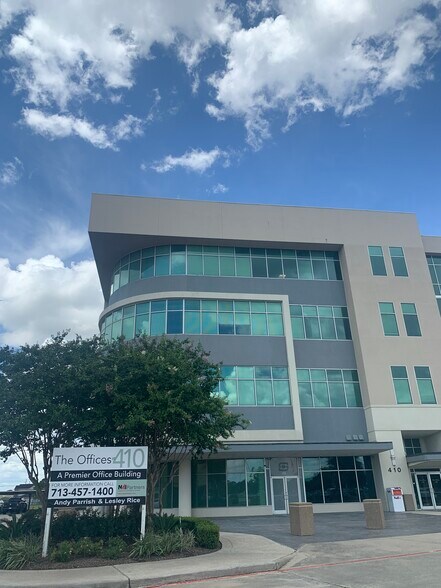 More Photos Of 410 W Grand Pky S, Katy Office For Sale