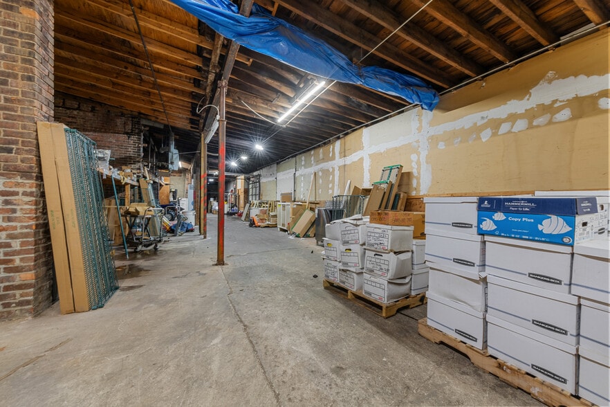 More Photos Of 2211 Gratiot Ave, Detroit Office For Sale