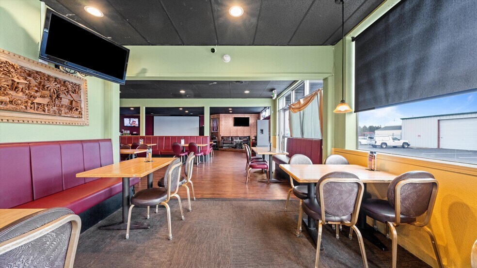 More Photos Of 8318 Gage Blvd, Kennewick Storefront Retail Office For Sale