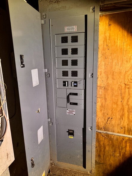 More Photos Of 55 E Main St, Carrollton Office For Sale