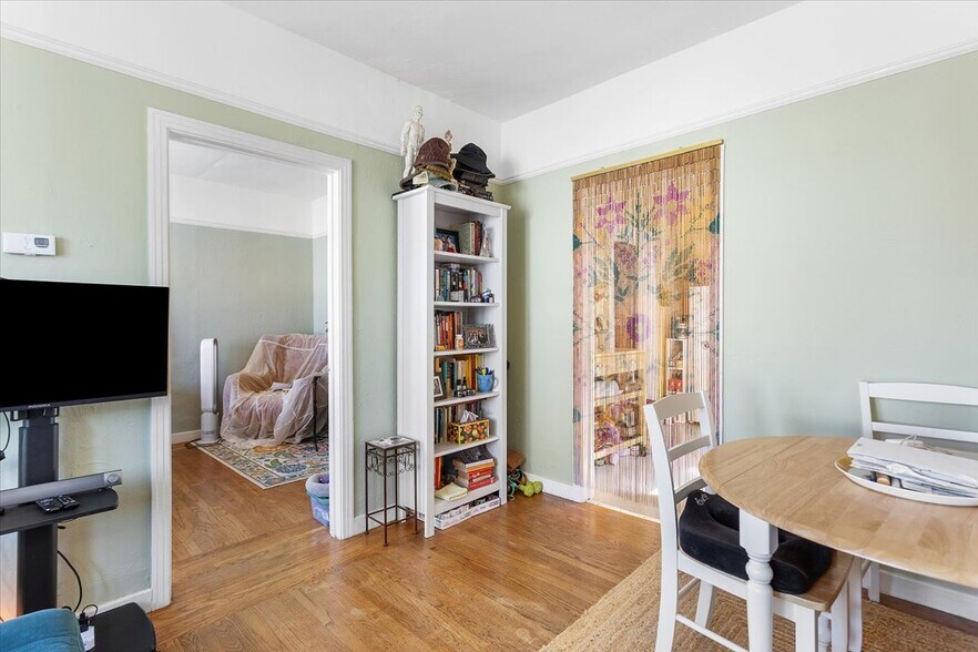 More Photos Of 3110 California St, Berkeley Multifamily For Sale