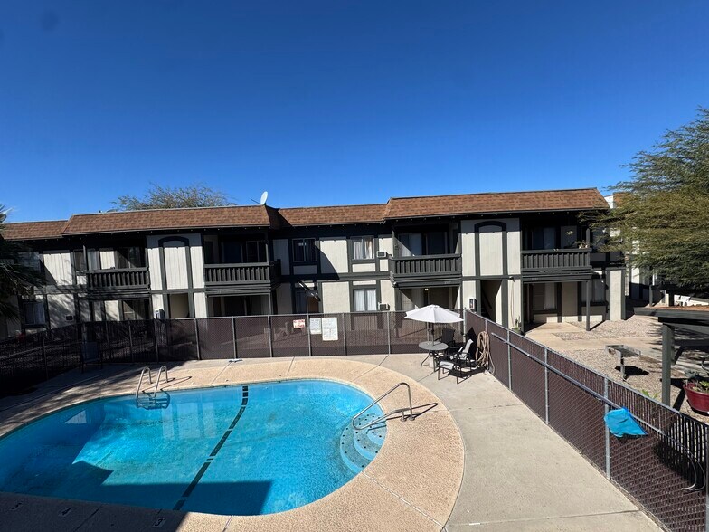 More Photos Of 1501 S Woodland St, Tucson Apartments For Sale