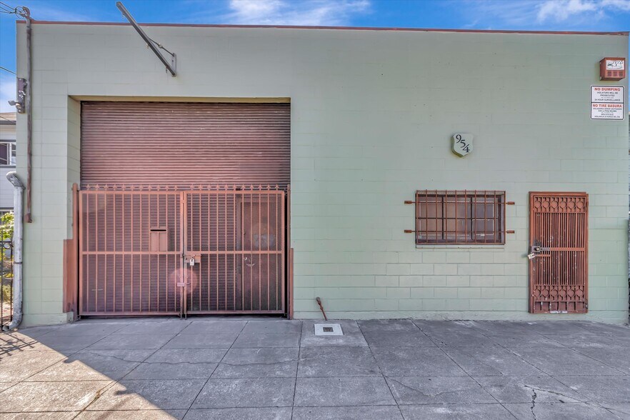 More Photos Of 954 86th Ave, Oakland Manufacturing For Lease