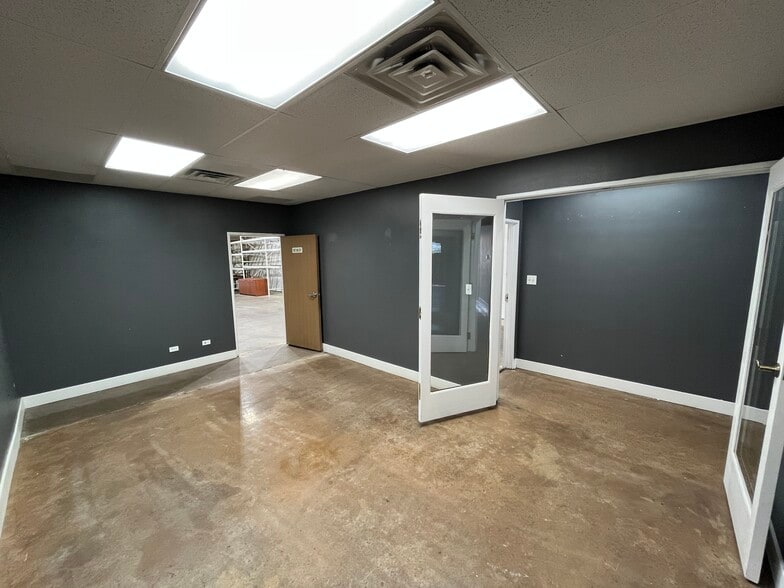 More Photos Of 1150-1162 S Lipan St, Denver Light Manufacturing For Lease