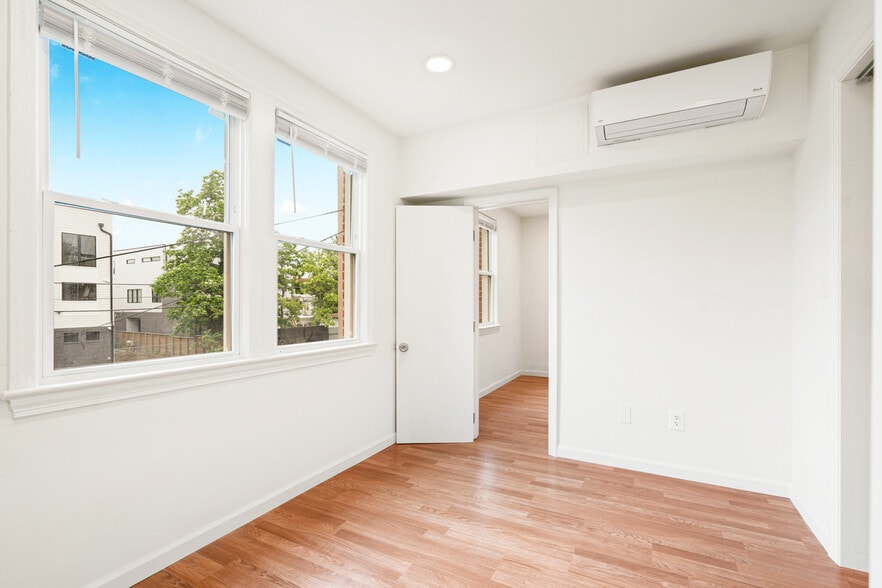 More Photos Of 718 Lamont St NW, Washington Apartments For Sale