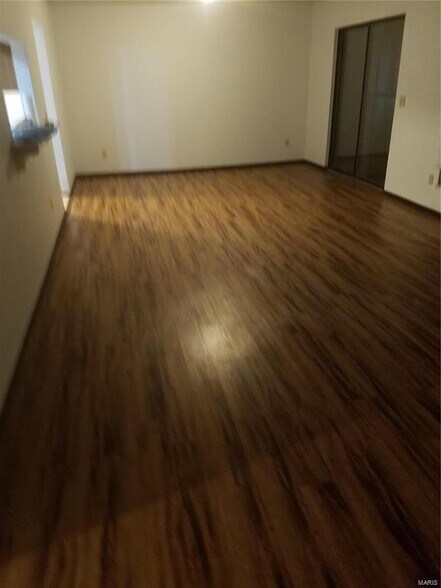 More Photos Of 400 University Ave, Belleville Multifamily For Sale