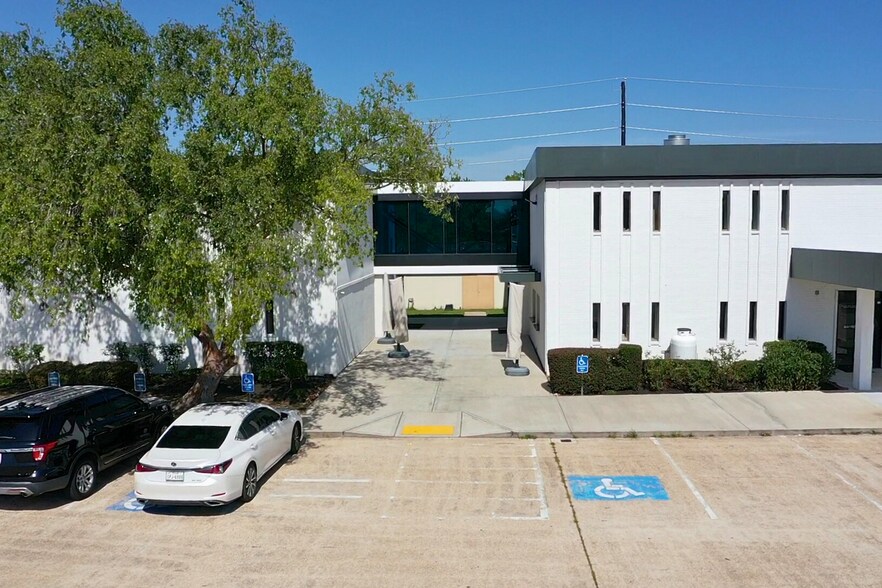 More Photos Of 17603 French Rd, Houston Religious Facility For Sale