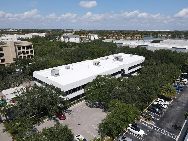 More Photos Of 14261 Commerce Way, Miami Lakes Office For Lease