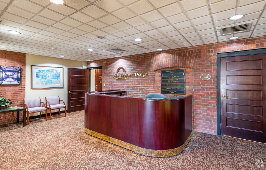 More Photos Of 39 Salisbury St, Worcester Office For Sale