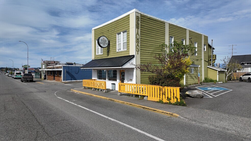 More Photos Of 2001-2011 Commercial Ave, Anacortes Storefront Retail Office For Sale
