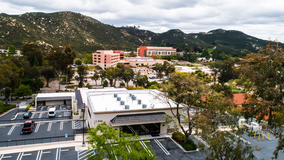 More Photos Of 15644 Pomerado Rd, Poway Medical For Sale