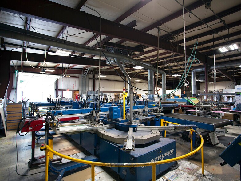 More Photos Of 207 E Main St, Marlborough Manufacturing For Sale