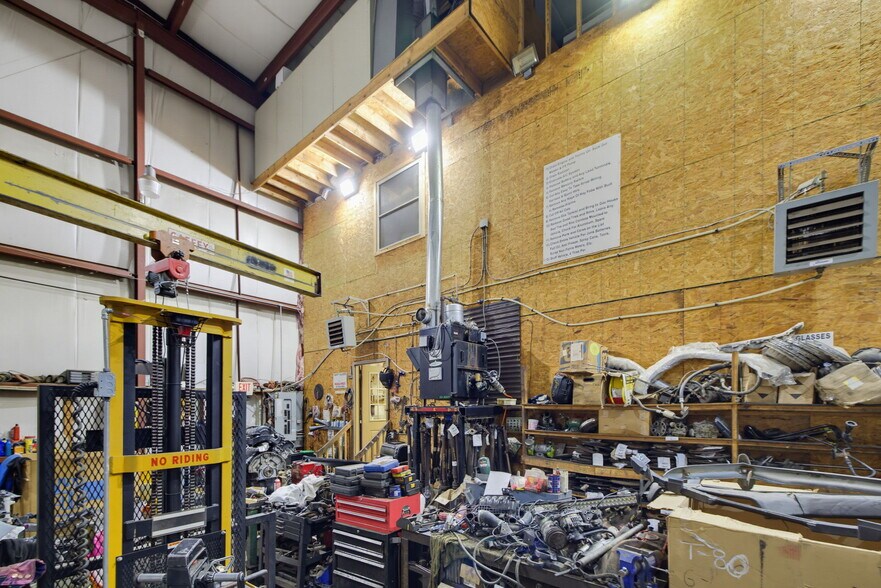 More Photos Of 428 Railroad St, Thomaston Industrial For Sale