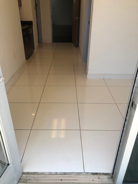 More Photos Of 9220-9268 1/2 Hall Rd, Downey Manufacturing For Lease