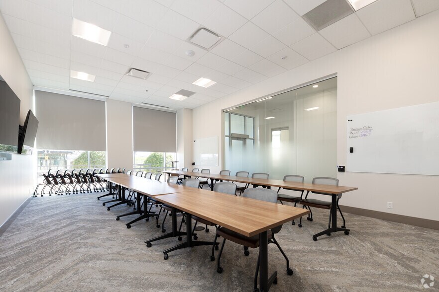 More Photos Of 9380 Station St, Lone Tree Office For Lease