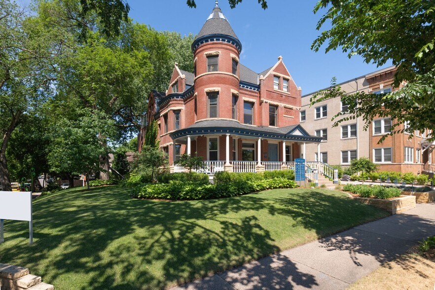 More Photos Of 2124 Dupont Ave S, Minneapolis Loft Creative Space For Lease