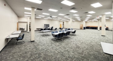 More Photos Of 2545-2555 S Hanley Rd, Brentwood Flex For Sale