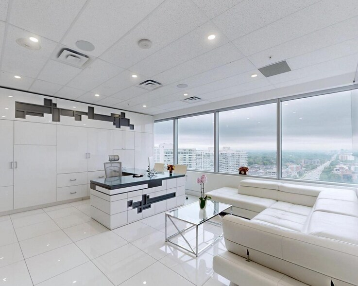 More Photos Of 7191 Yonge St, Markham Medical For Sale