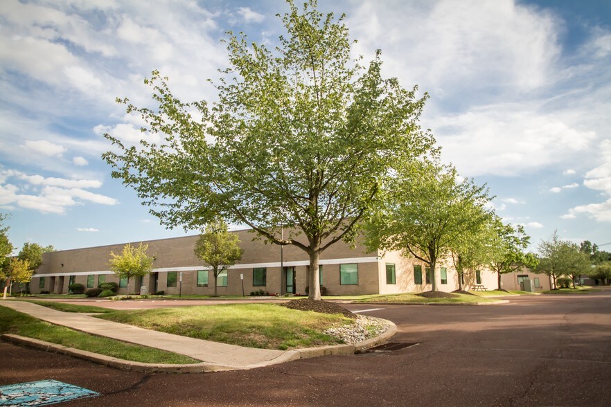 More Photos Of 800 Town Center Dr, Langhorne Unknown For Lease