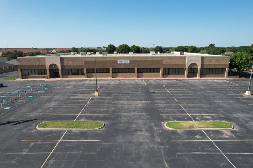Primary Photo Of 2215 Southwest Pky, Wichita Falls Office For Lease