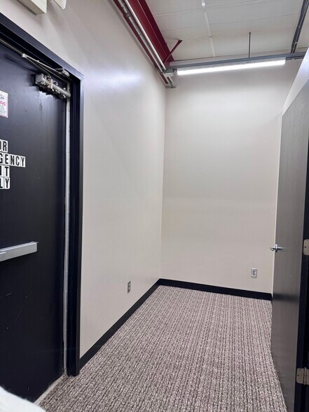 More Photos Of 2403 Nash Blvd, Council Bluffs Freestanding For Lease