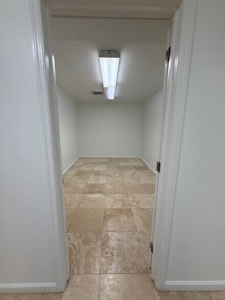 More Photos Of 30-63 38th St, Long Island City Office Residential For Sale