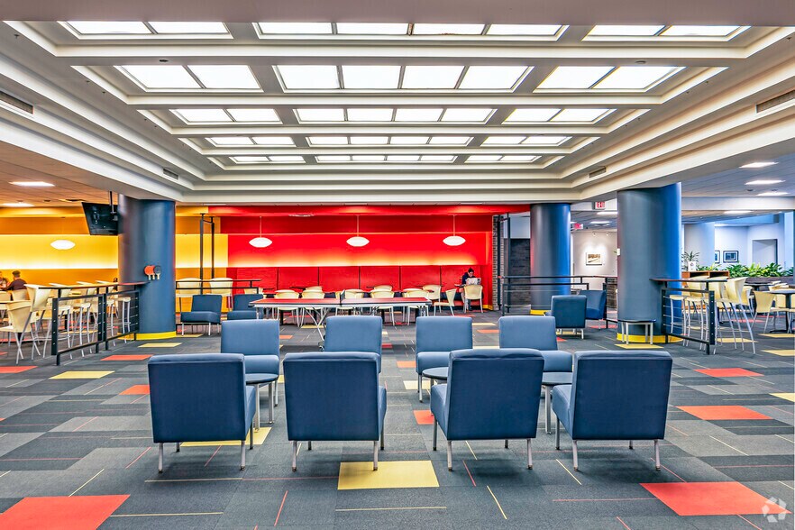 More Photos Of 1 Blue Hill Plz, Pearl River Unknown For Lease