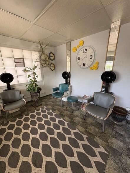 More Photos Of 26 S 6th Ave, Brighton General Retail For Lease