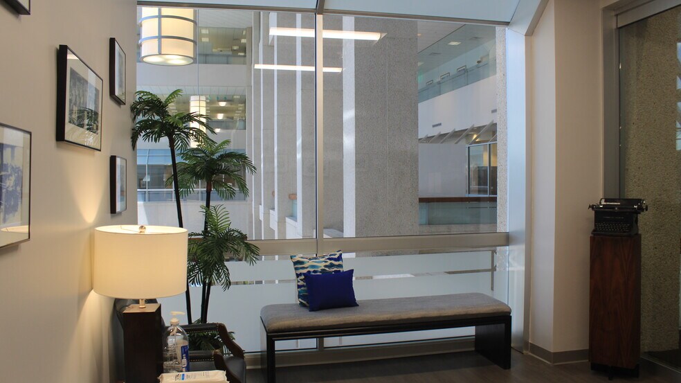 More Photos Of 1 Independent Dr, Jacksonville Office For Sale