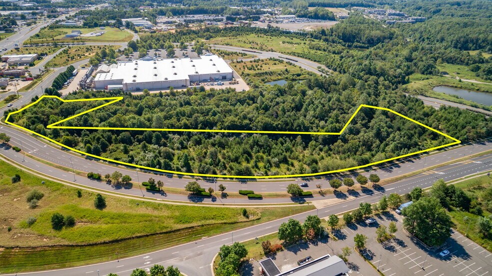 More Photos Of Celebrate Virginia Parkway Pky @ McWhirt Loop, Fredericksburg Land For Sale