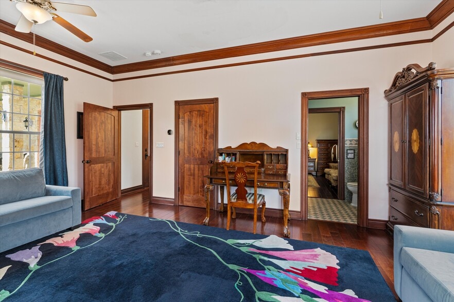 More Photos Of 1092 FM 3000, Elgin Specialty For Sale