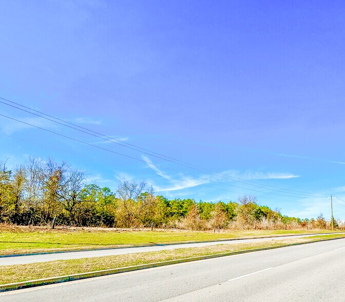 More Photos Of 107 Ac Veterans Memorial Pkwy, Huntsville Land For Sale