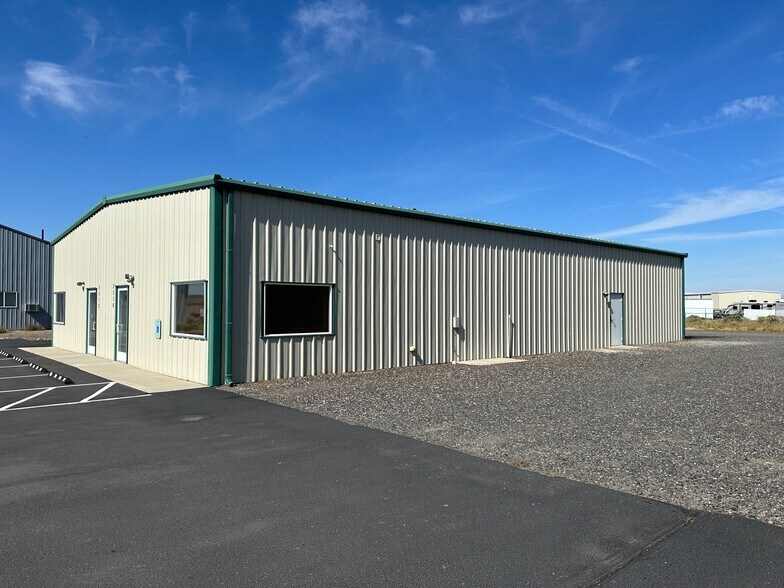 More Photos Of 2500-2512 Aileron Rd, Richland Warehouse For Lease