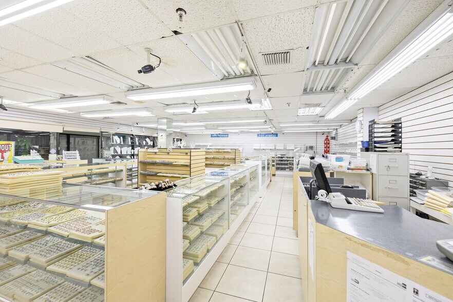 More Photos Of 777 NW 72nd Ave, Miami General Retail For Lease