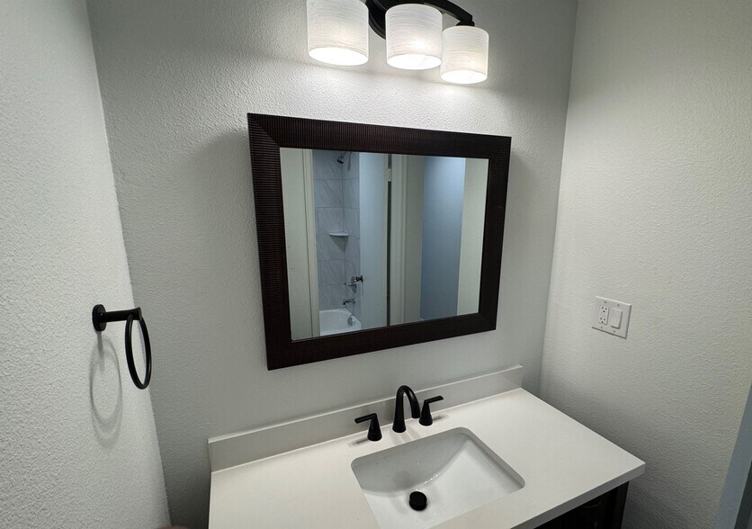 More Photos Of 791 W Prentice Ave, Littleton Apartments For Sale