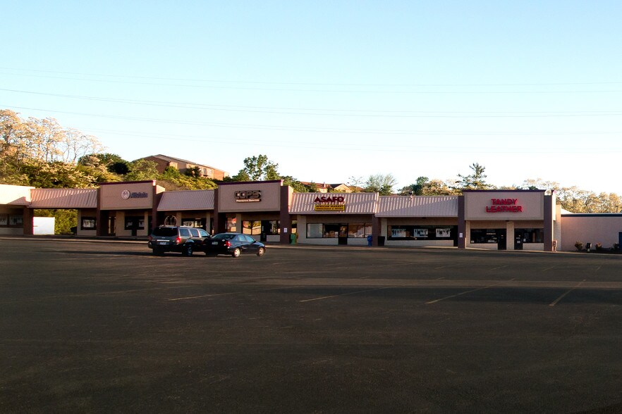 More Photos Of 7255-7275 Dixie Hwy, Fairfield Storefront For Sale