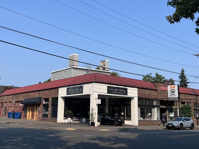 Primary Photo Of 7601-7613 Greenwood Ave, Seattle Storefront Retail Office For Lease