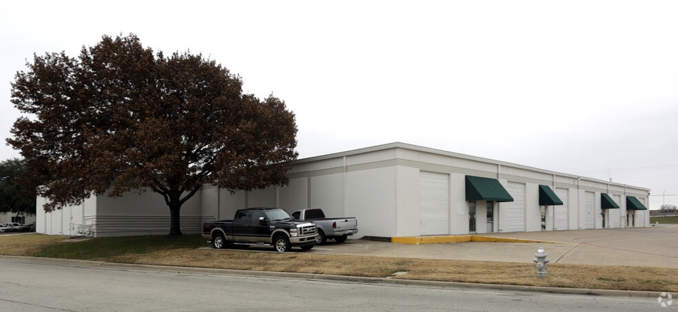 More Photos Of 7436 Tower St, Fort Worth Manufacturing For Sale
