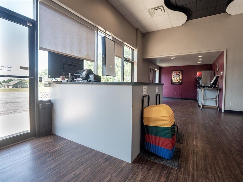 More Photos Of 1110 Stothers Ave, Seminole Theater Concert Hall For Sale