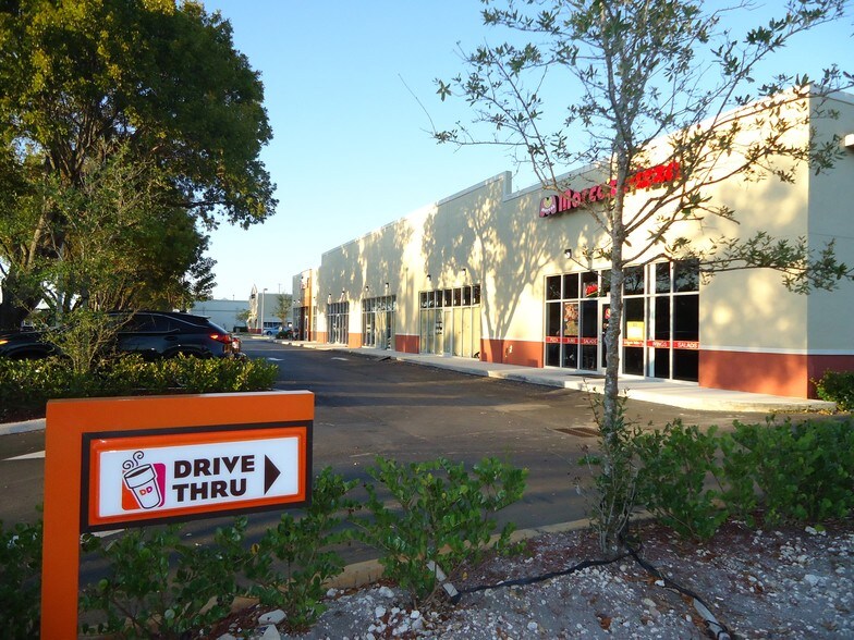 More Photos Of 374-400 N Rock Island Rd, Margate Freestanding For Lease