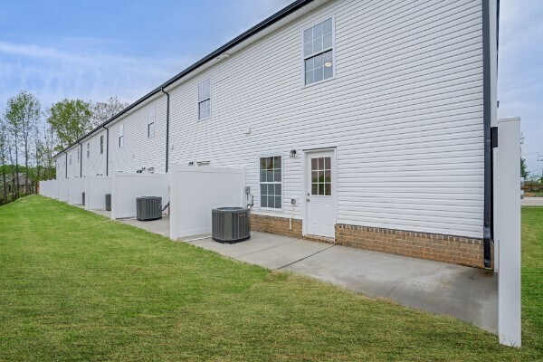 More Photos Of 156 Excell Rd, Clarksville Apartments For Sale
