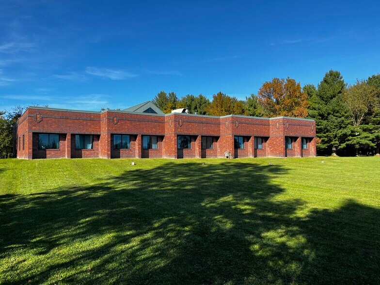 More Photos Of 2110 W Hwy 12, Menomonie Medical For Lease