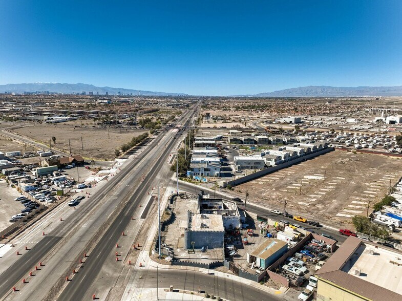 More Photos Of 1800 N Boulder Hwy, Henderson Auto Repair For Sale